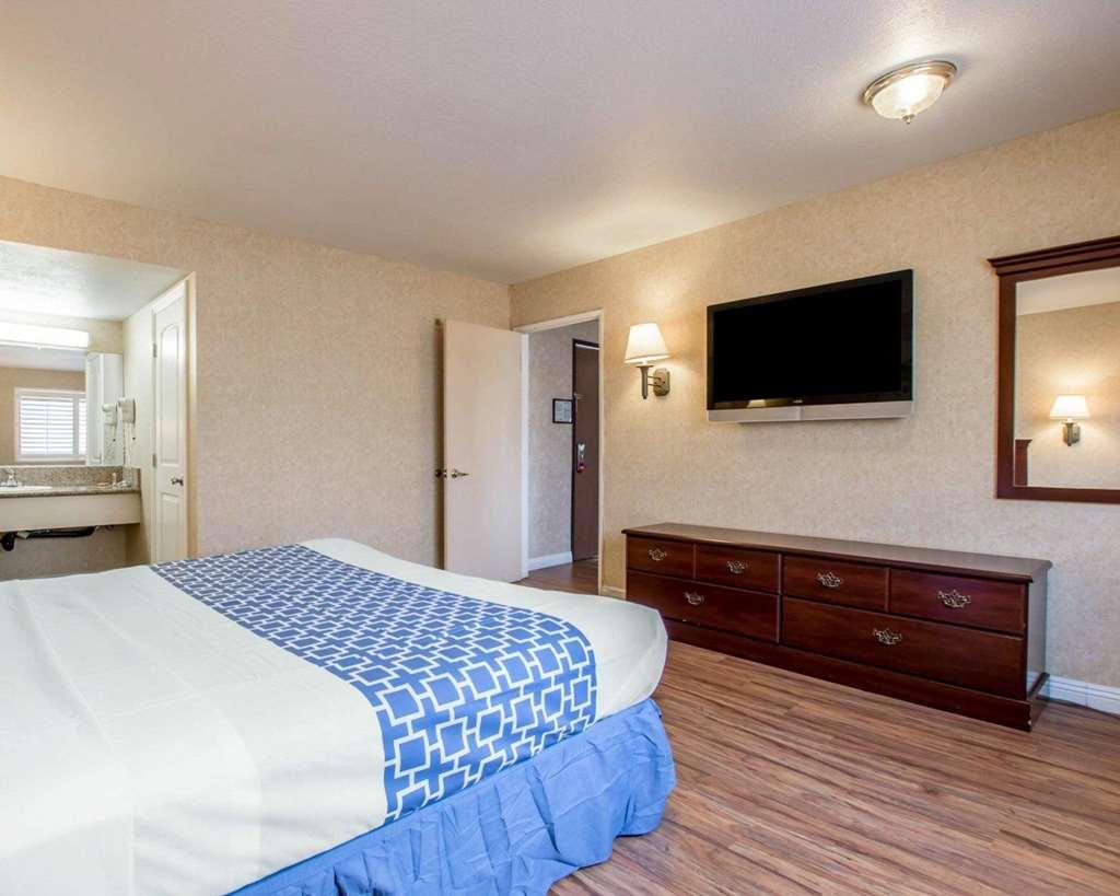 Econo Lodge Морено-Валлі Номер фото